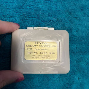 Merle Norman Luxiva Creamy Concealer-Shade CINNAMON-NWOB